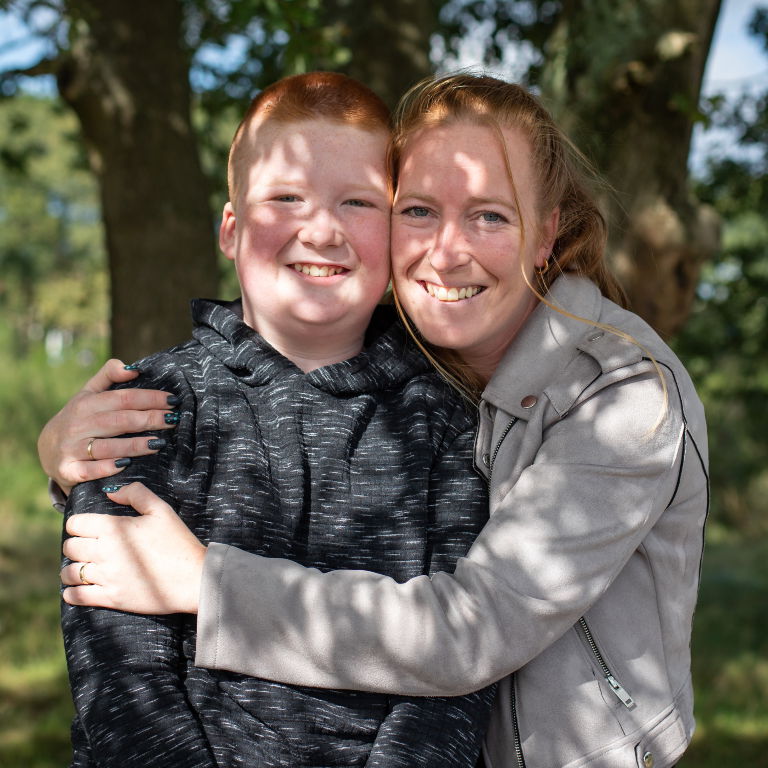 Mike en moeder Judith – MS en CCDP – Nationaal MS Fonds