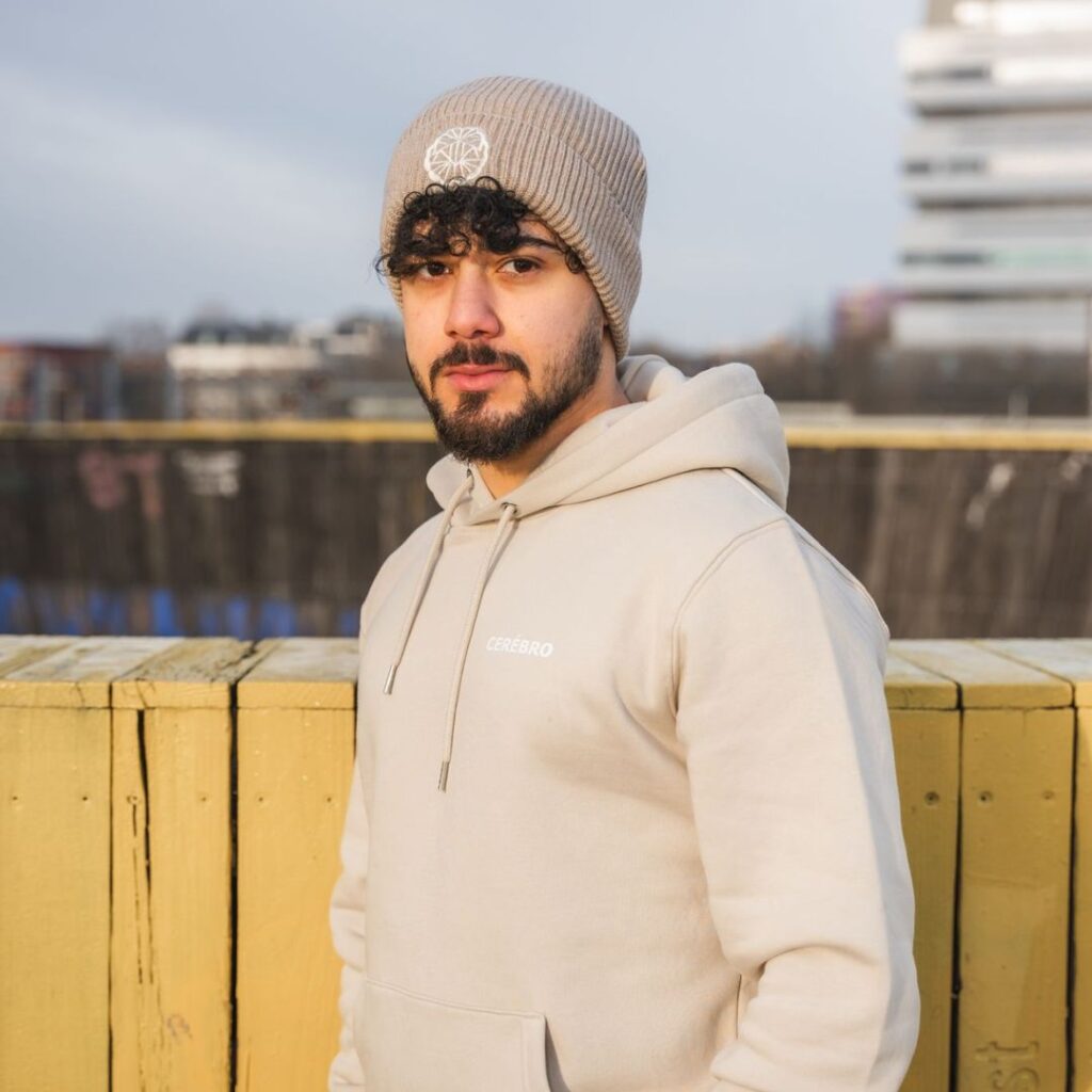 Jeremy_start_eigen_kledingmerk-cerebro