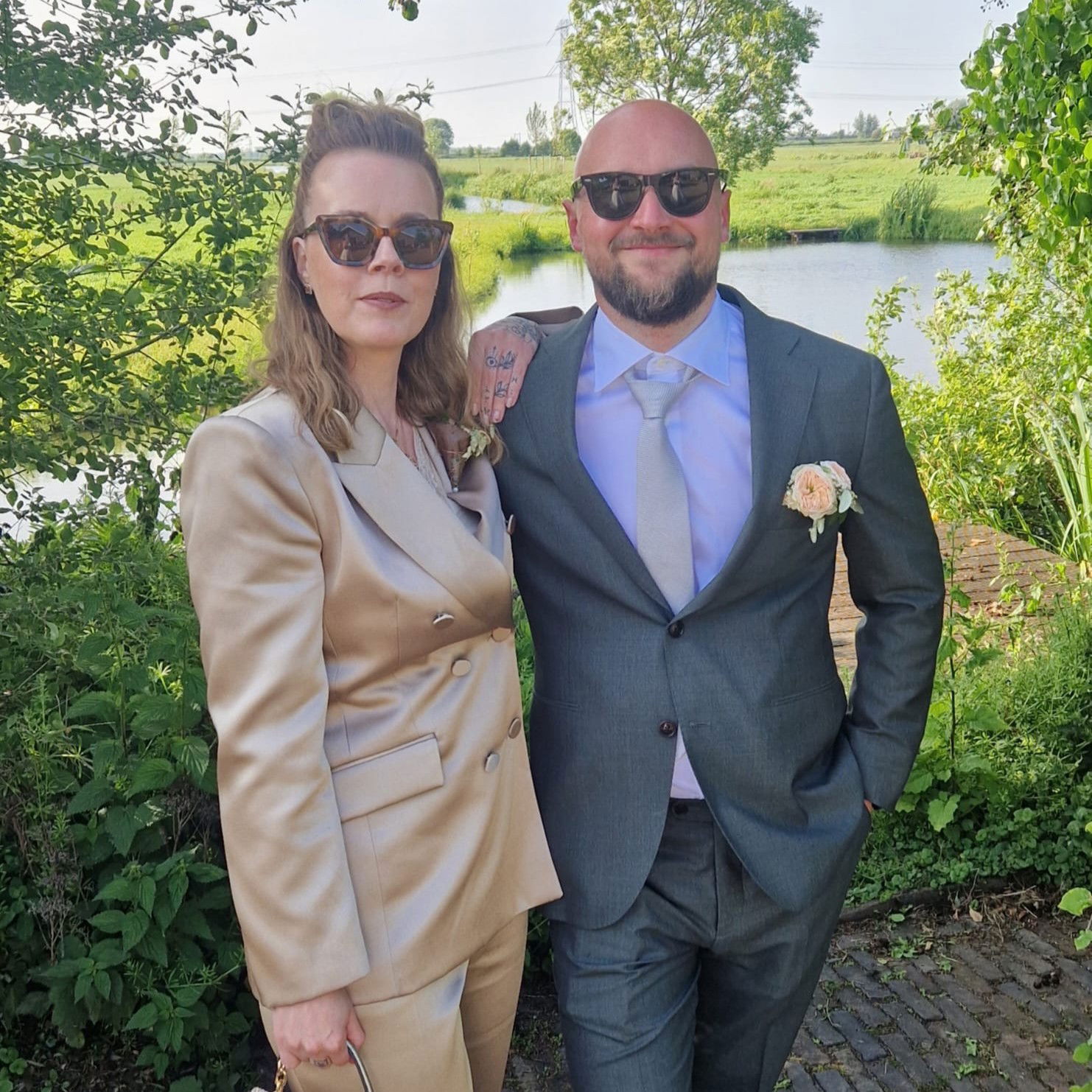 Timothy en zijn zus op zijn bruiloft